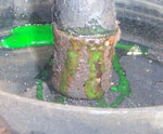 Leaking displacer joint